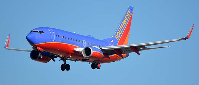 Southwest Boeing 737-7H4 N238WN, Phoenix Sky Harbor, January 17, 2016